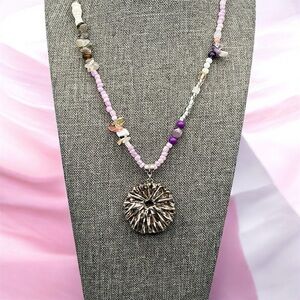 Elegant Silver and Purple Beaded Necklace